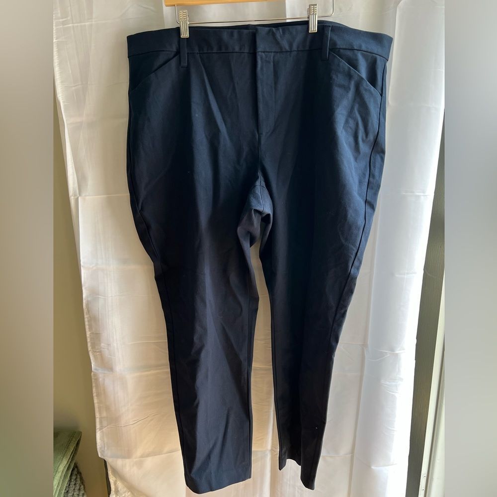 Old Navy Pixie Pant